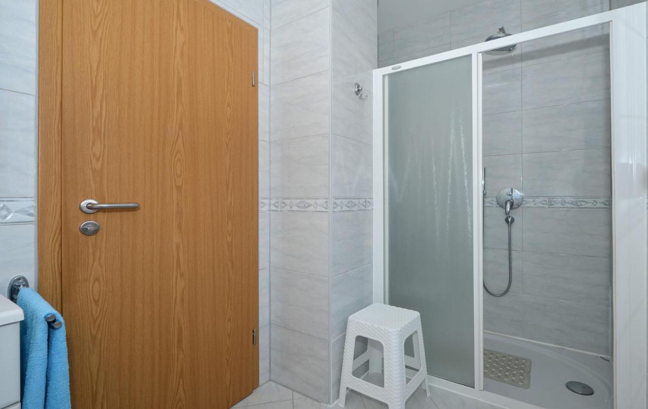 Villa Klaudia Трогир Екстериор снимка