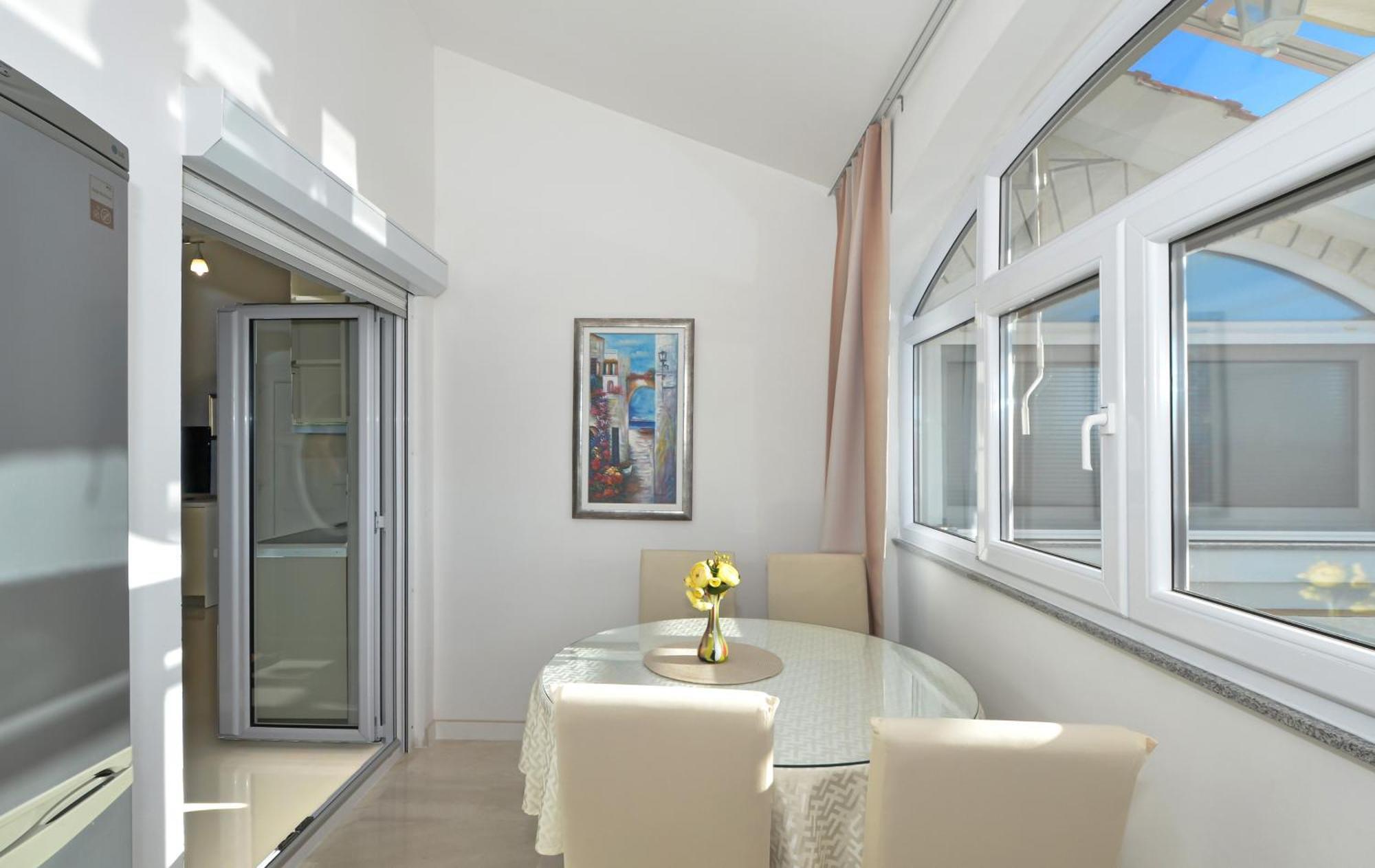 Villa Klaudia Трогир Екстериор снимка